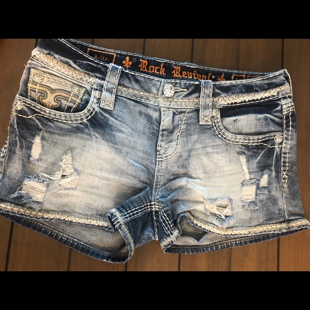 Rock revival arlia jean short size 27